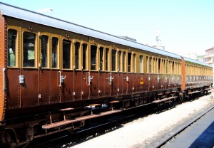 Photo d'un vieux train en bois